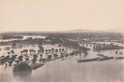 Avignon (Flood of 1856) (Avignon [Inondation de 1856]) — Édouard Baldus