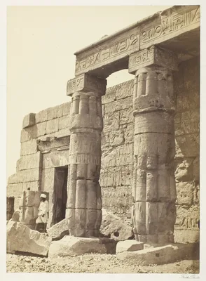 Portico of the Temple of Goorneh — Francis Frith