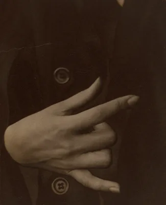 Georgia O'Keeffe—Hand — Alfred Stieglitz