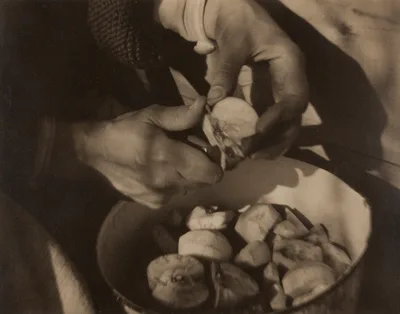 Georgia O'Keeffe—Hands — Alfred Stieglitz
