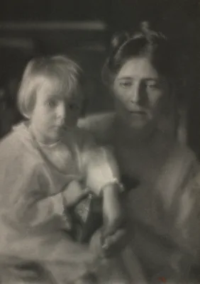 Julia McCune Flory and Elizabeth Flory — Clarence Hudson White