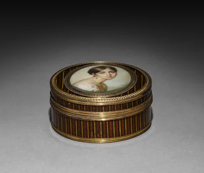 Snuff Box with a Portrait of a Young Woman — Jean-Urbain Guérin