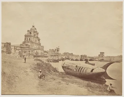 Chutter Manzil Palace, with the King's Boat in the Shape of a Fish — Felice Beato
