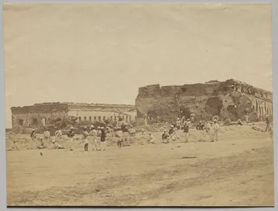Major-General Sir Hugh Wheeler's Entrenchment at Cawnpore — Felice Beato