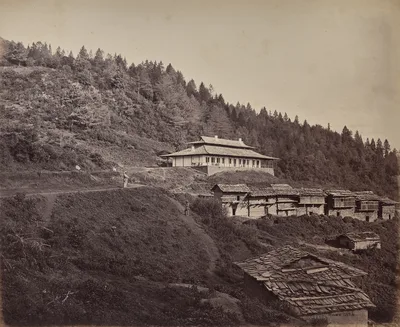 The Upper Himmalayahs. Village of Harkundu with Traveller's Bungalow in Rest-House — Samuel Bourne